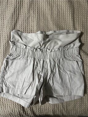 H&M Maternity Shorts